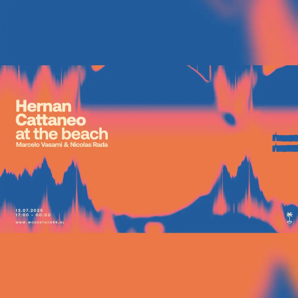 Hernan Cattaneo at the beach